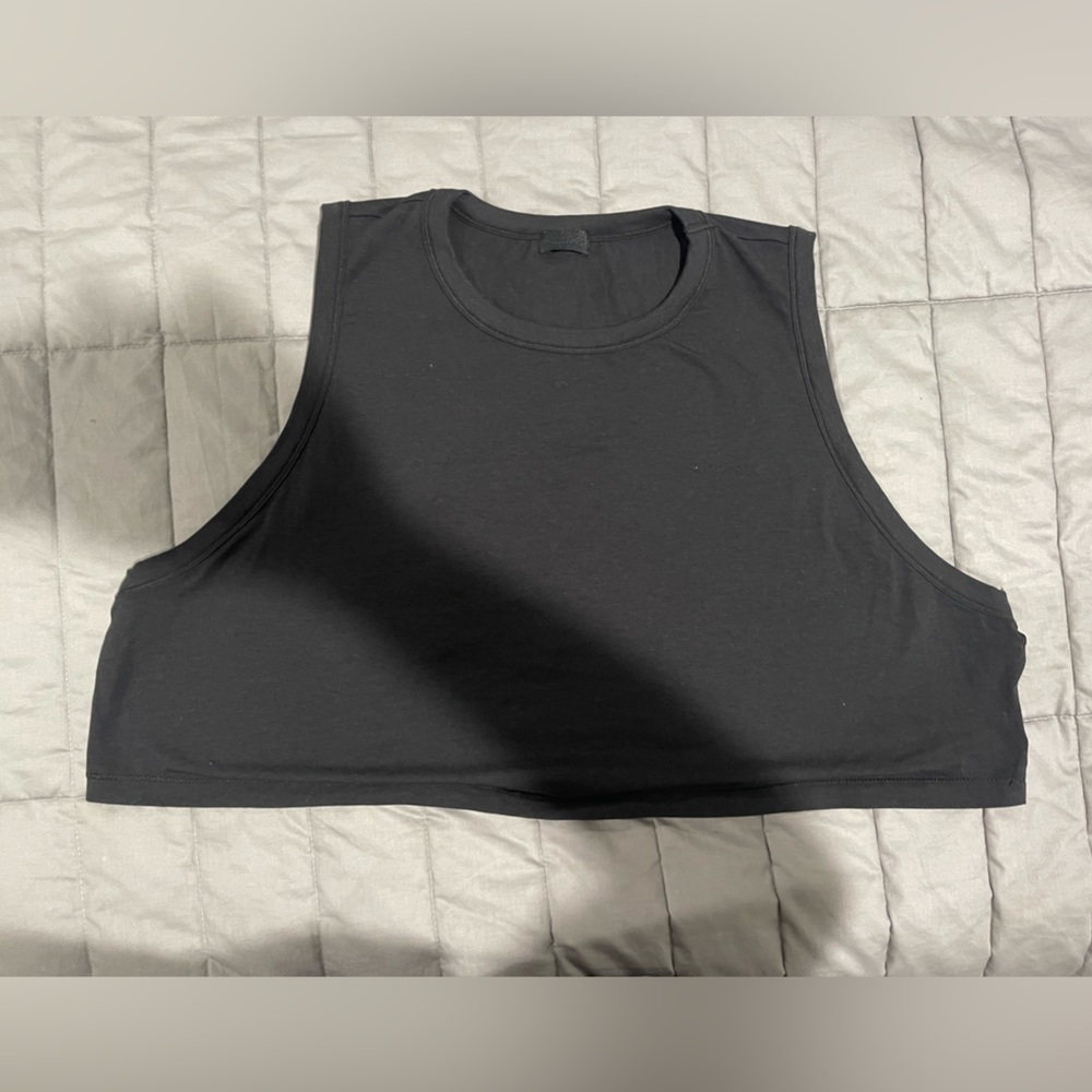 Skims boyfriend cropped tank XL